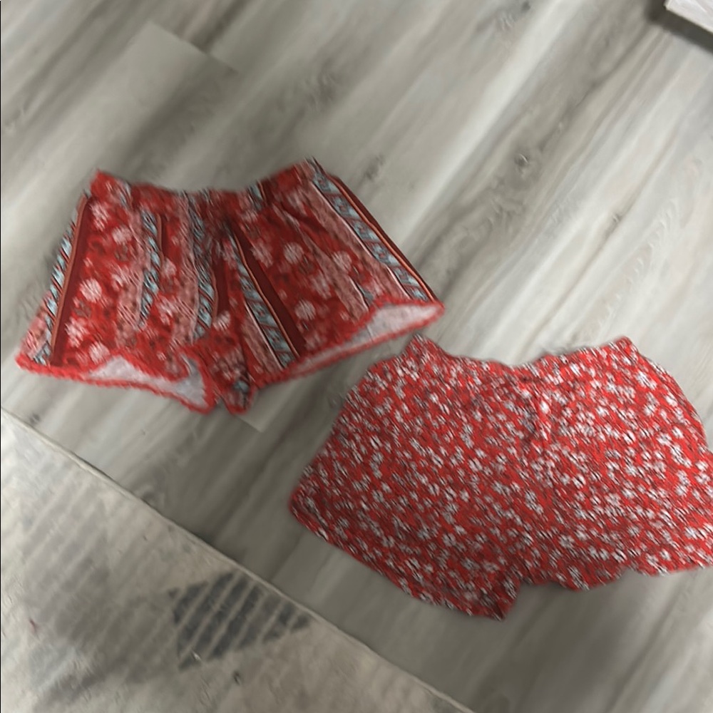 Floral Red Women's Shorts